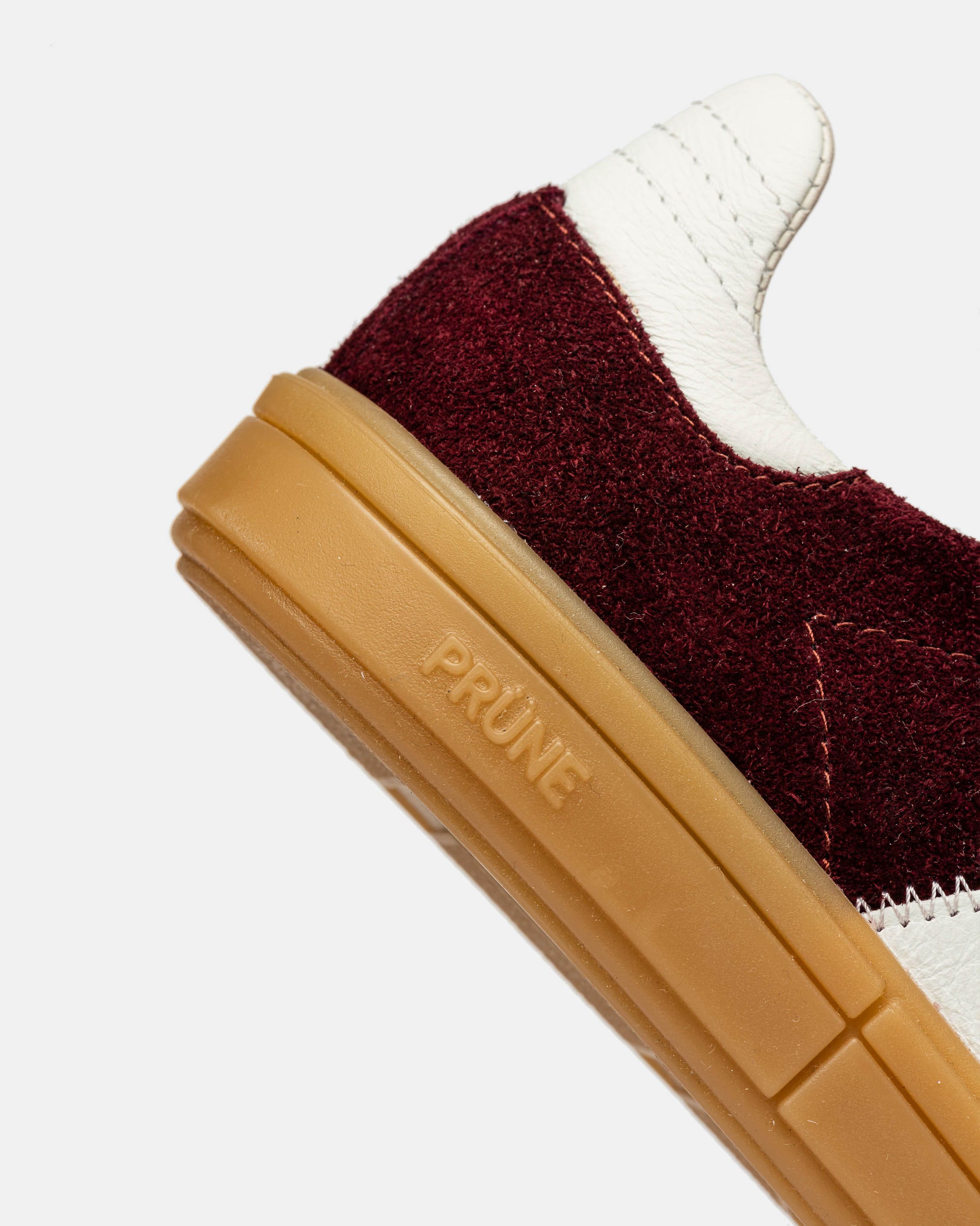 Sneaker Nil en gamuza