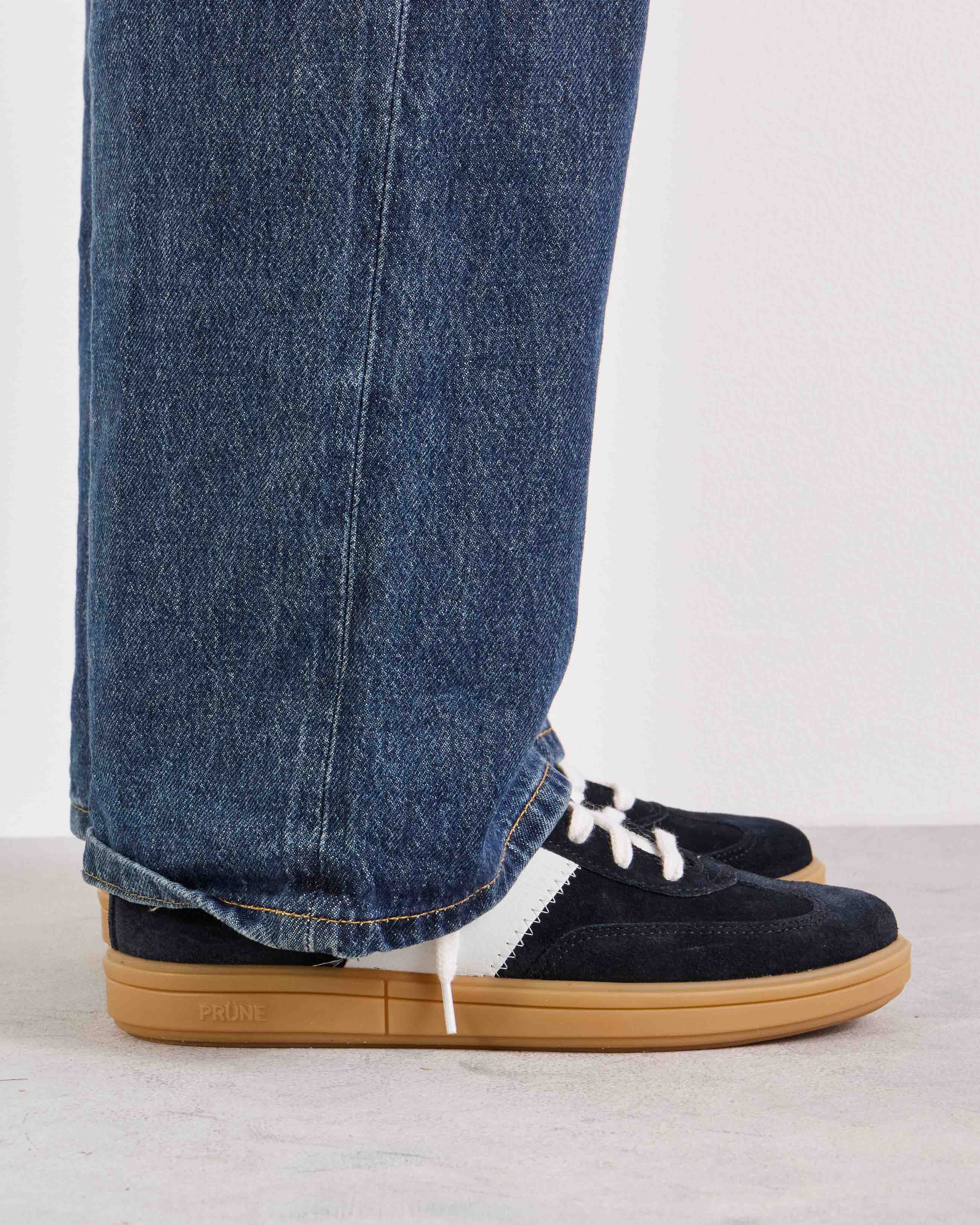 Sneaker Nil en gamuza