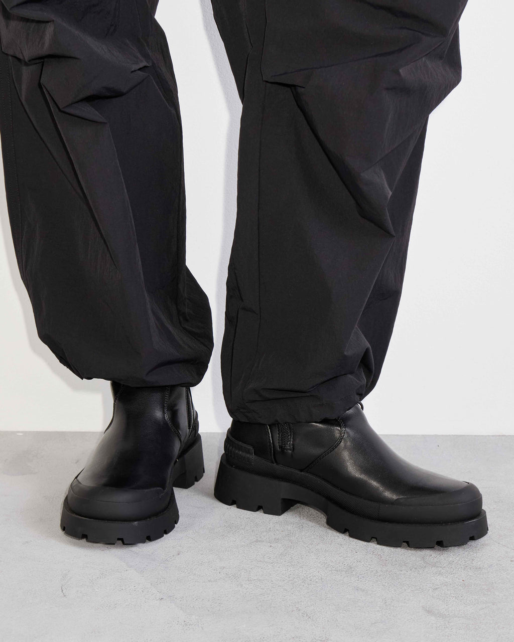Bota caña media Kim en efecto cuero