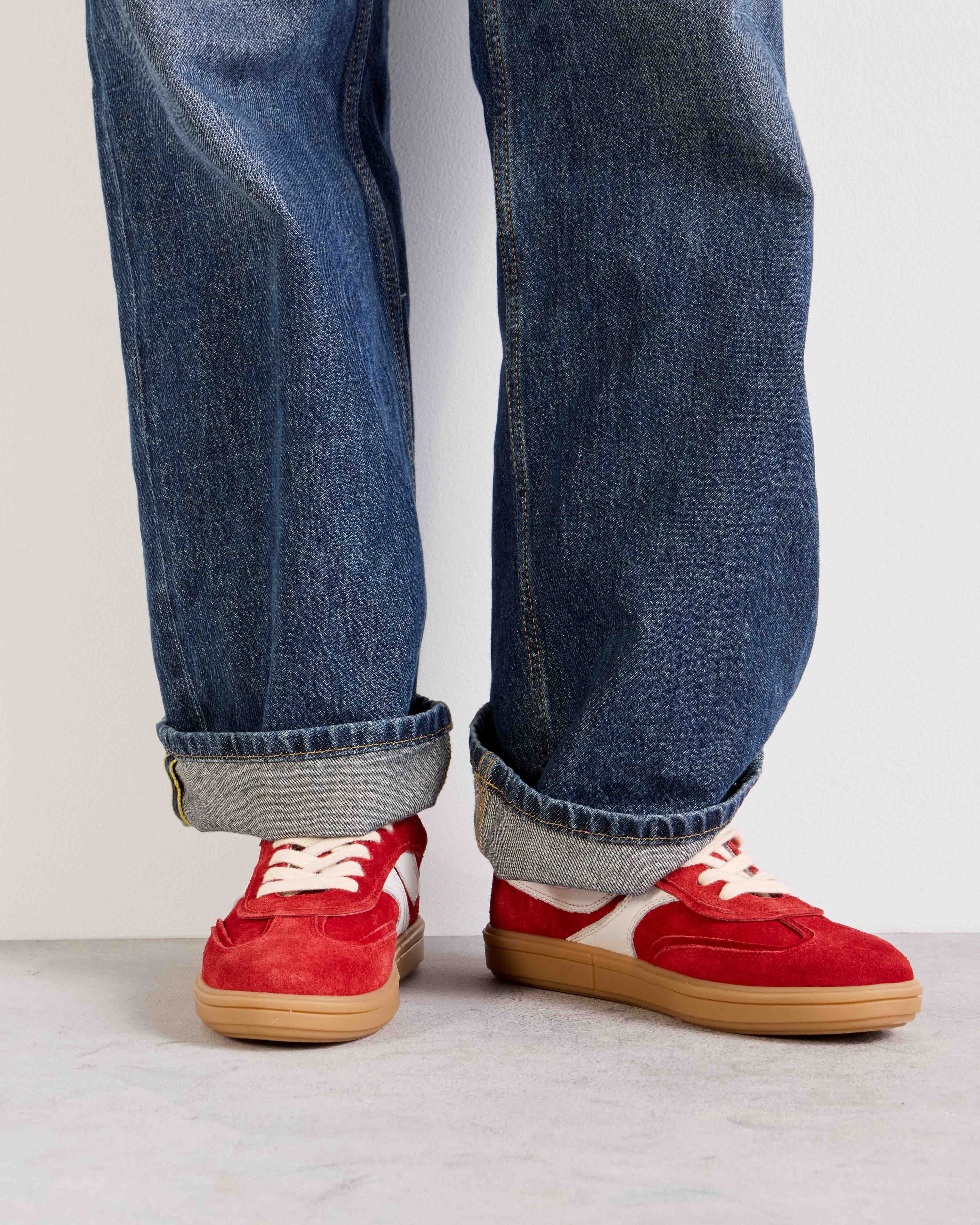 Sneaker Joy en gamuza