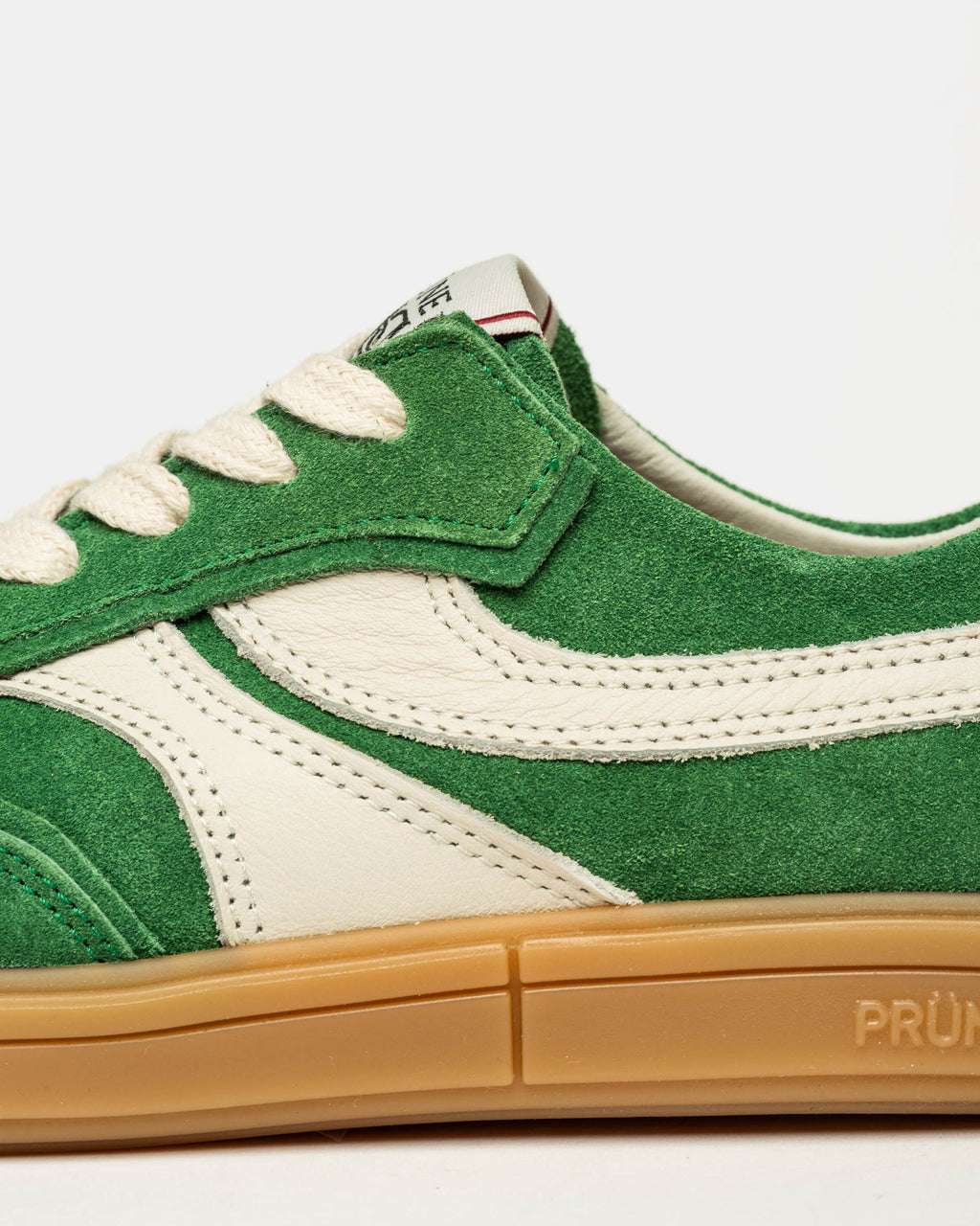 Sneaker Joy en gamuza