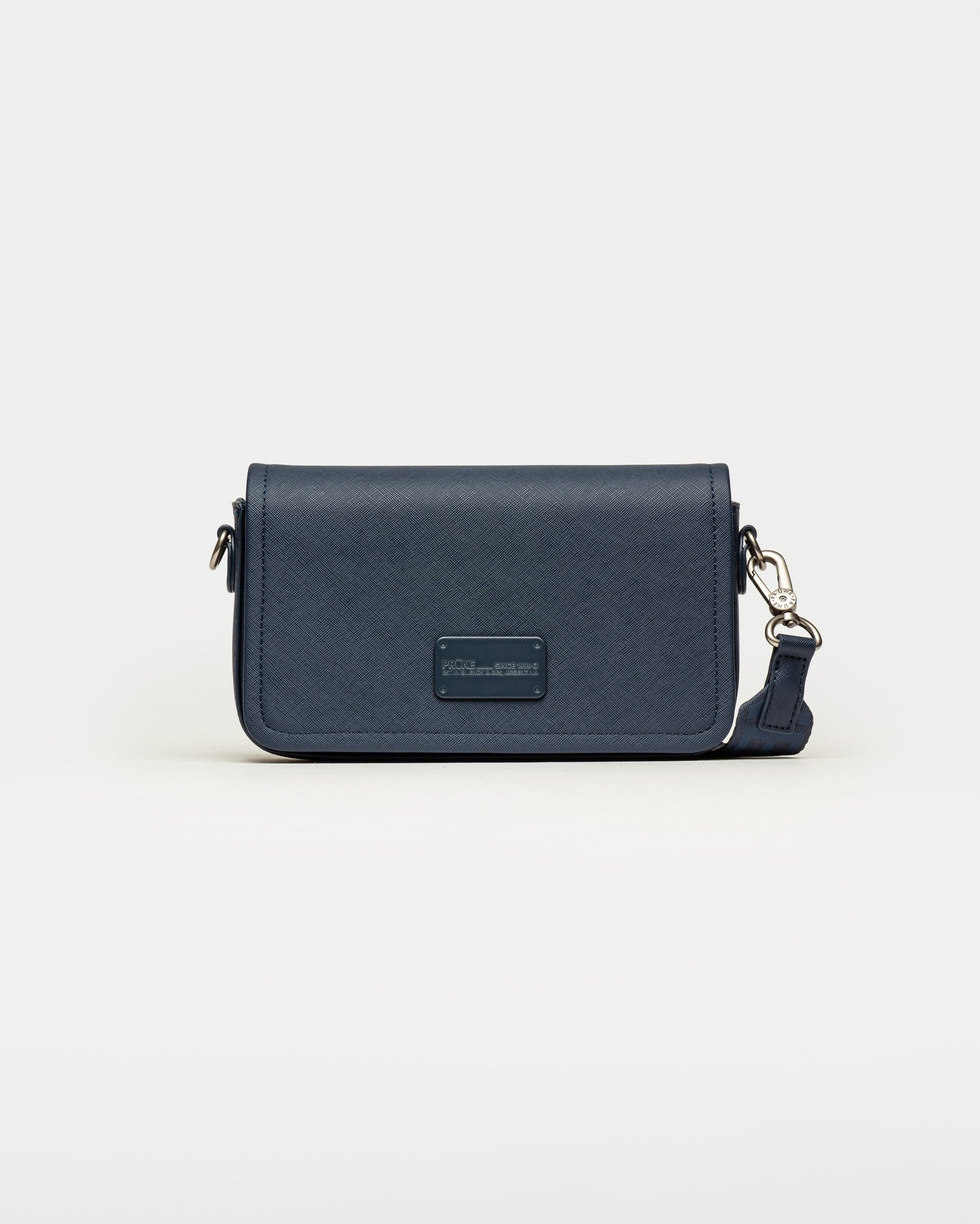 Bandolera The Flap Penny en efecto cuero graneado