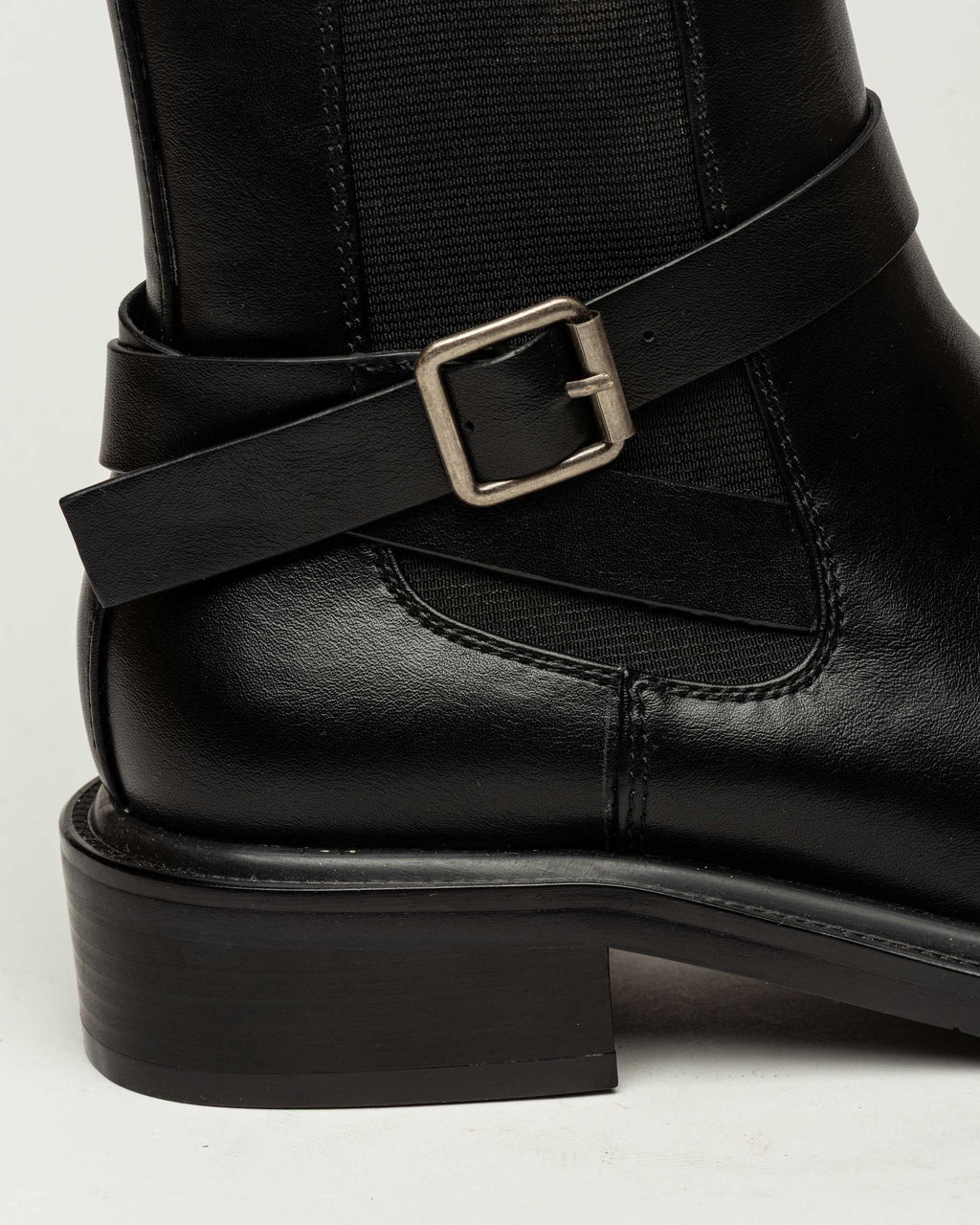 Bota caña media York en efecto cuero