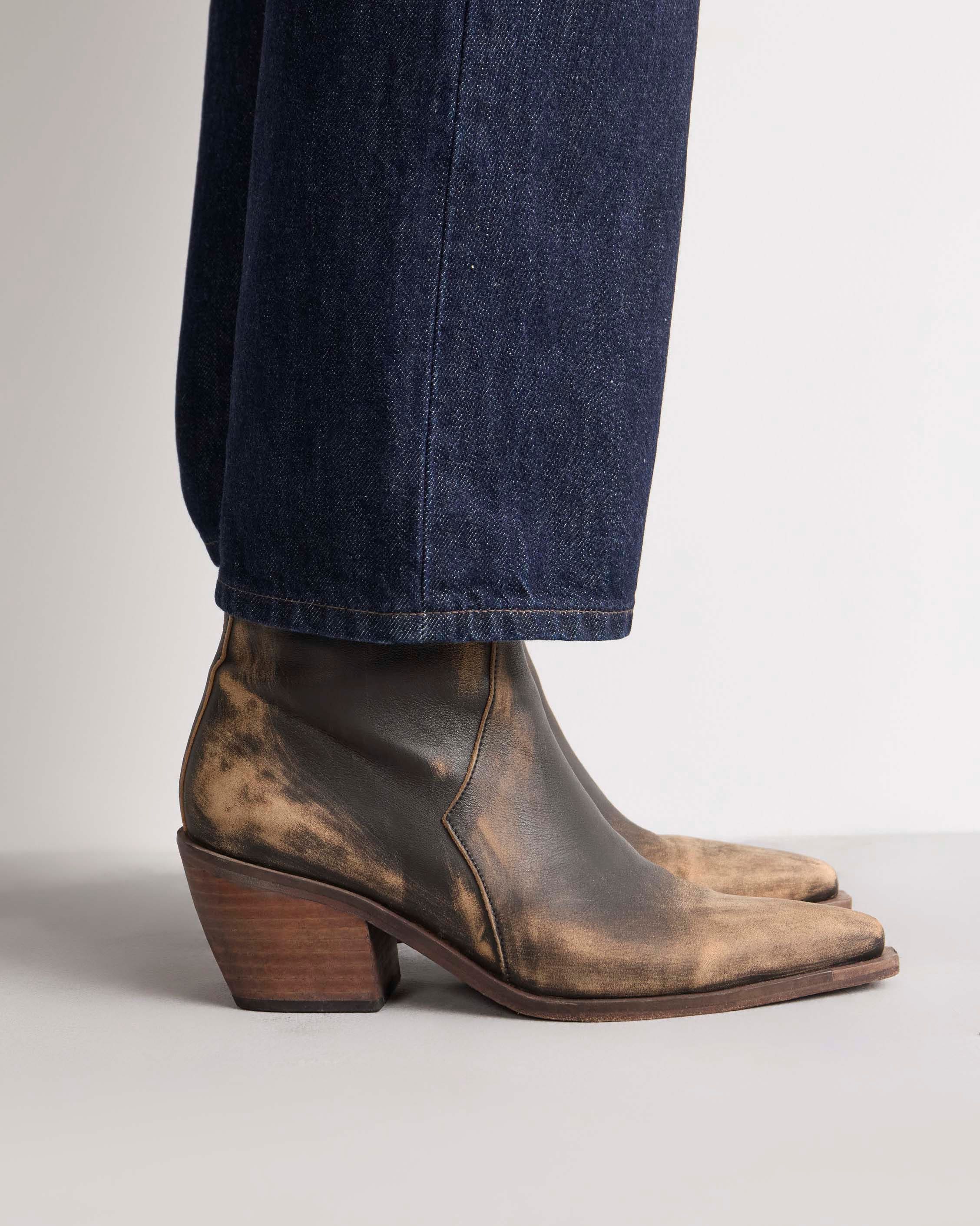 Bota caña baja Cash en cuero vintage
