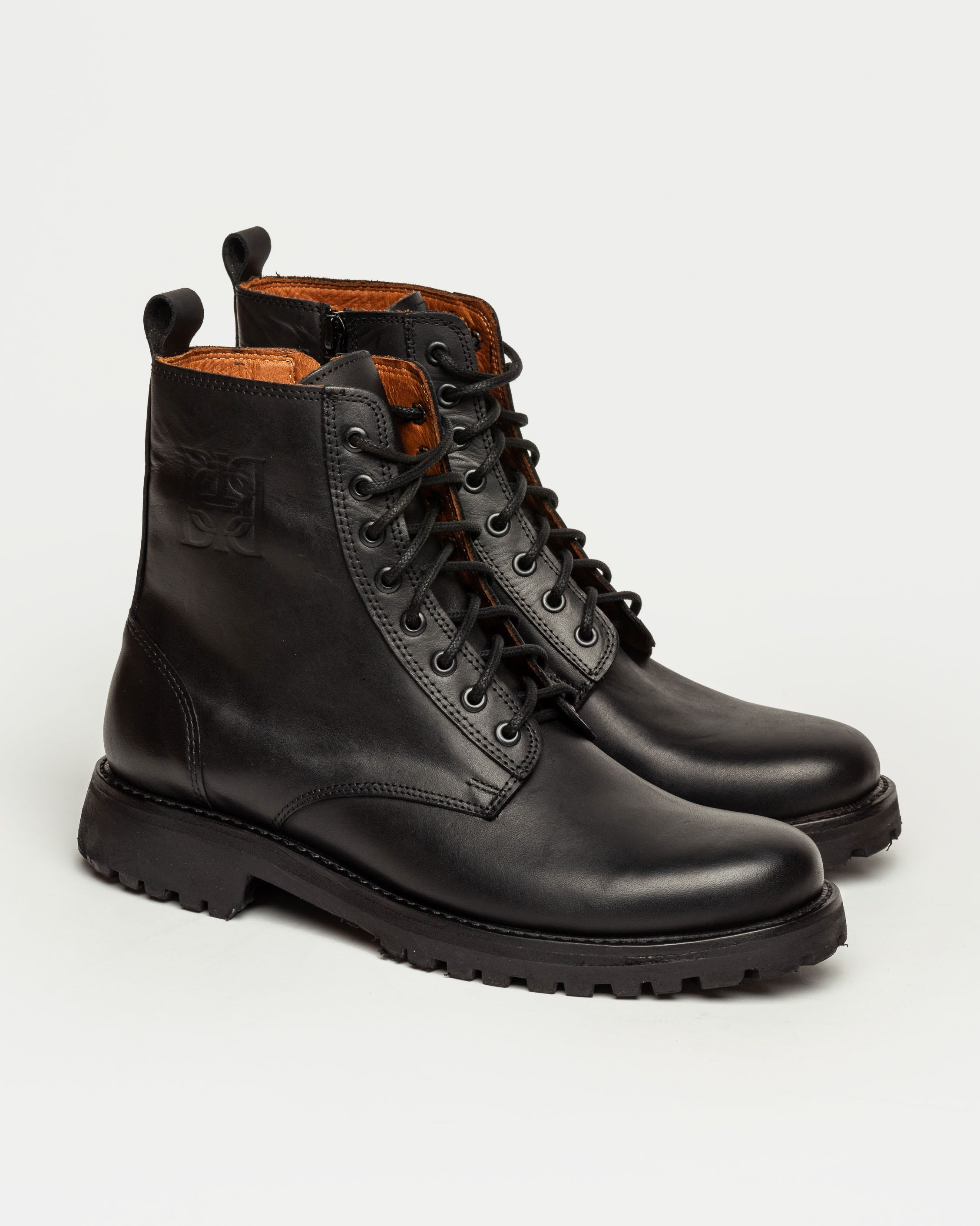 Borcego New harvey en cuero liso